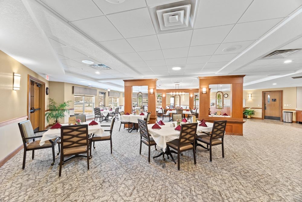 the-fountains-at-hosanna-dinner-table-chairs