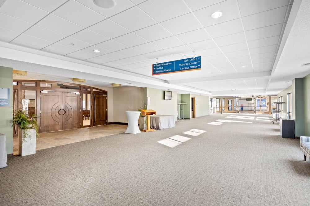 the-fountains-at-hosanna-entrance-way